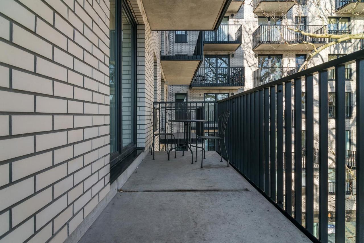 Botanic Gardens Apartment With Free Garage Wroclaw By Noclegi Renters Exterior foto